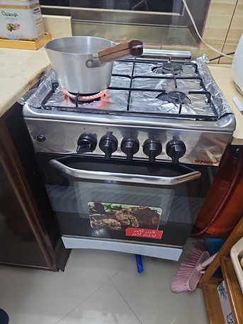 Riyadh, Appliances, SAR 500,  Cooking Range With 4 Burners Stove And Working Oven In Good Condition And Reasonable Price