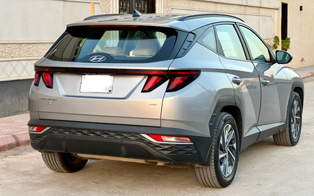 Riyadh, Vehicles, Cars & Trucks , SAR 84000,  Hyundai Tucson,  2024,  Automatic,  82638 KM,   Smart   2.0 L 4x4 All Original Condition