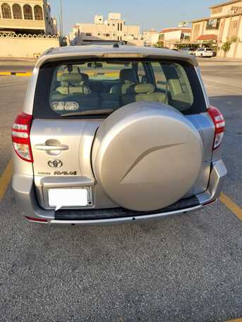 Dhahran, Vehicles, Cars & Trucks , SAR 31500,  Toyota RAV4,  2010,  Automatic,  300000 KM,    - Good Condition - Just Buy And Drive - Final Exit
