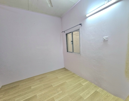 Gudaibiya, Apartments, Flats, Houses & Villas, BHD 120/month,  2 BR,  2 Bedrooms Flat With Hall, Balcony, Kitchen, 1 Bathroom And 1 Toilet, 5‑door Wardrobe. Bri