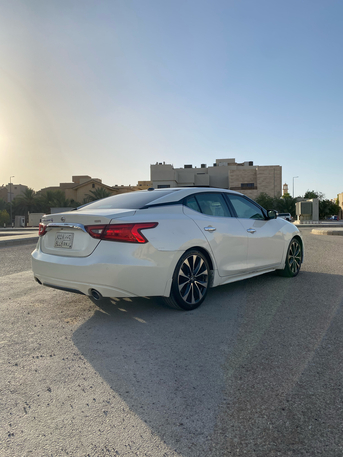 Riyadh, Vehicles, Cars & Trucks , SAR 33000,  Nissan Maxima,  2016,  Automatic,  365000 KM,  MAXIMA SR