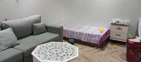 Ghirnatah, Rooms for Rent, SAR 2200/month,  Furnished,  20 Sq. Meter,  Furnished Room For Rent In Qurtuba