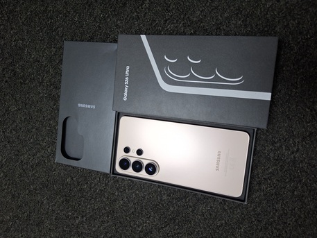 Al Rahmaniyah, Mobile Phones, SAR 4200,  Samsung Galaxy S26 Ultra 12gb 512gb Gold Color