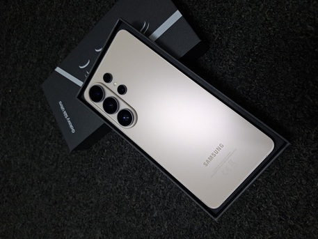 Al Rahmaniyah, Mobile Phones, SAR 4200,  Samsung Galaxy S26 Ultra 12gb 512gb Gold Color