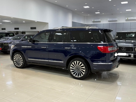 Manama, Vehicles, Cars & Trucks , BHD 14600,  Lincoln Navigator L,  2018,  Automatic,  90550 KM,  Lincoln Navigator  (Blue)