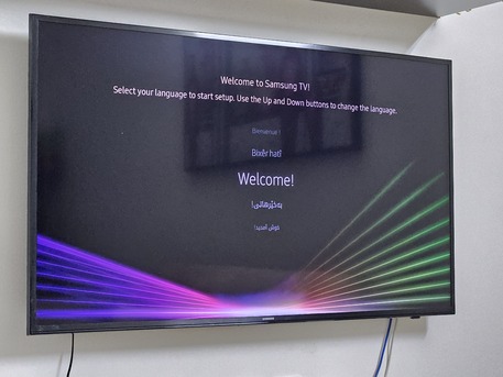 Dhahrat Laban, Appliances, SAR 900,  Samsung 7 Series Smart LED TV 55 Inches