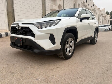 Riyadh, Vehicles, Cars & Trucks , SAR 73500,  TOYOTA RAV4,  2021,  Automatic,  110000 KM,  4X4 WHEEL DRIVE 2,0 LITER C
