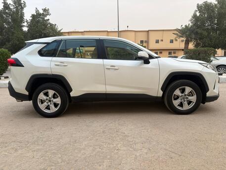 Riyadh, Vehicles, Cars & Trucks , SAR 73500,  TOYOTA RAV4,  2021,  Automatic,  110000 KM,  4X4 WHEEL DRIVE 2,0 LITER D