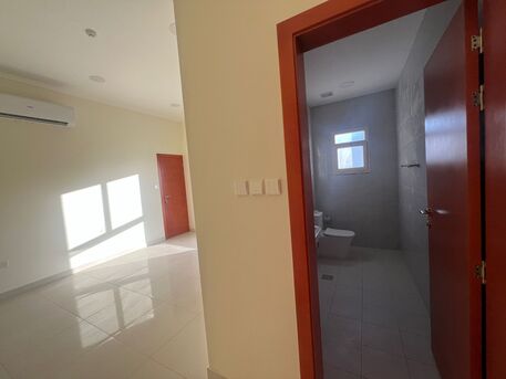 Al Seef, Offices, BHD 300,  90 Sq. Meter,  Bright Office For Rent In Seef | With AC