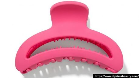 New York, Beautician, Trendy Hair Clamps For Effortless Styling And Secure Hold