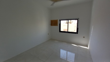 Isa Town, Apartments, Flats, Houses & Villas, BHD 160/month,  2 BR,  NEW FLAT - LIFT - PARKING -  FOR FAMILY