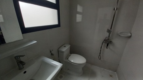 Isa Town, Apartments, Flats, Houses & Villas, BHD 160/month,  2 BR,  NEW FLAT - LIFT - PARKING -  FOR FAMILY