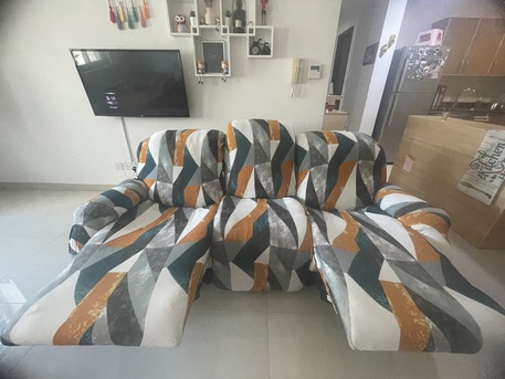 Zinj, Furniture, BHD 20,  Solid Leather 3 Seater Recliner  Sofa For Sale