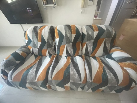Zinj, Furniture, BHD 20,  Solid Leather 3 Seater Recliner  Sofa For Sale