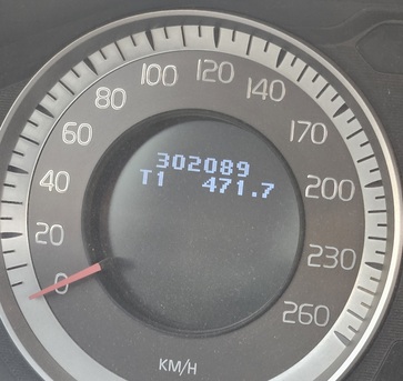 Riyadh, Vehicles, Cars & Trucks , SAR 28000,  Volvo XC60,  2013,  Automatic,  30200 KM,  🇬🇧 FOR SALE   T6 AWD | Luxury • Performance • Safety (Slightly Negotiable)