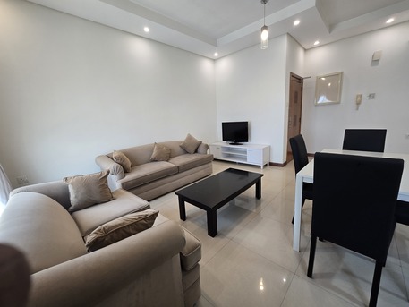 Segaya, Apartments, Flats, Houses & Villas, BHD 350/month,  2 BR,  Amazing Fully Furnished 2 Bedroom Flat Available In Segaya
