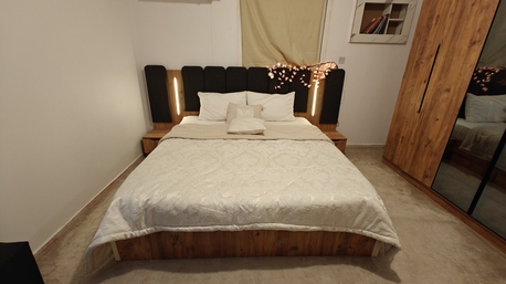 Jeddah, Furniture, SAR 2500,  Full Bedroom With Mattress (4mo Of Usage) - غرفة نوم مع مرتبة استخدام 4 شهور