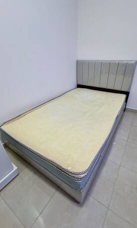 Riyadh, Furniture, SAR 380,  Queen Size Bed & Mattress For Sale &ndash; Good Condition | Diriyah -Khalidiyah