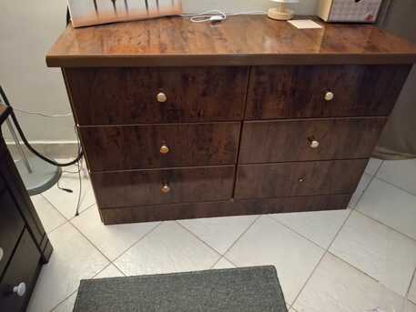 Jeddah, Furniture, SAR 150,  York 6-Drawer Wooden Dresser / Chest Of Drawers &ndash; Excellent Condition &ndash; Jeddah