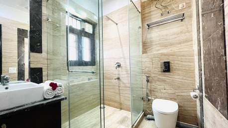 New Delhi, Housing Exchanges, INR 5092/day,  Studio,  450 Sq. Feet,  Modern Studio - M Block Greater Kailash