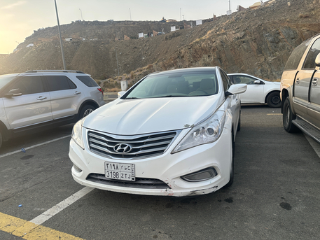 Jizan, Vehicles, Cars & Trucks , SAR 28000,  Hyundai Azera,  2015,  Automatic,  283000 KM,   For Sale