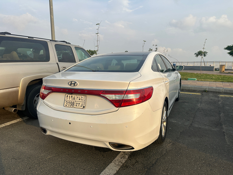 Jizan, Vehicles, Cars & Trucks , SAR 28000,  Hyundai Azera,  2015,  Automatic,  283000 KM,   For Sale