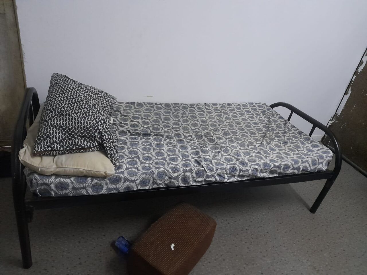 Riyadh, Bedspace For Rent, SAR 500/month,  Bed Space Available In A Big Room Or Roommate Requires.