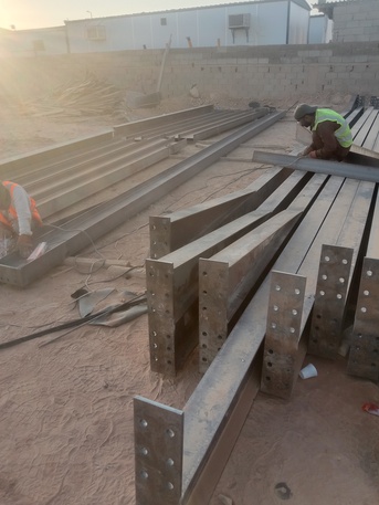 Riyadh, Construction, للحدادة و المونيم،الذجاج