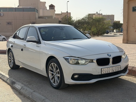 Riyadh, Vehicles, Cars & Trucks , SAR 40000,  BMW 320d,  2016,  Automatic,  201 KM,   Diesel For Sale