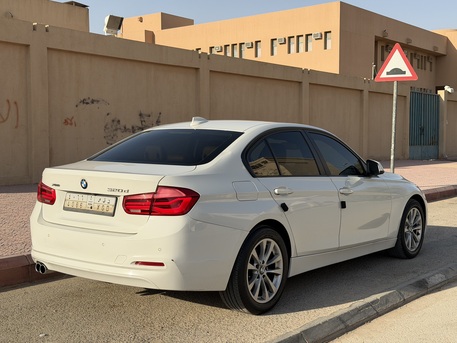 Riyadh, Vehicles, Cars & Trucks , SAR 40000,  BMW 320d,  2016,  Automatic,  201 KM,   Diesel For Sale