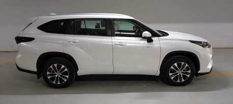 Al Hamra, Vehicles, Cars & Trucks , SAR 152000,  Toyota Highlander Hybrid,  2025,  Automatic,  2300 KM,  Toyota Highlander GLE Hybrid &ndash; Like New, Save On Dealership Price!