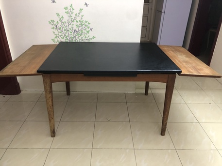 Manama, Furniture, BHD 5,  Dining Table For Sale