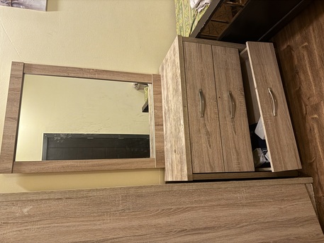 Tubli, Furniture, BHD 160,  Urgent Sale &ndash; Complete Bedroom Set (1 Year Old) * Bedroom Set For Sale