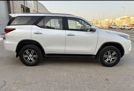 Dammam, Vehicles, Cars & Trucks , Toyota Fortuner,  2021,  Automatic,  68000 KM,   For Rent