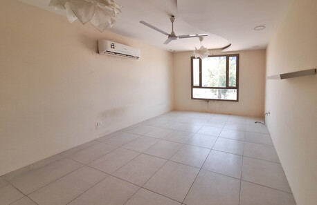 Mahooz, Apartments, Flats, Houses & Villas, BHD 240/month,  3 BR,  For Rent Semi Furnished Apartment In Mahooz Area