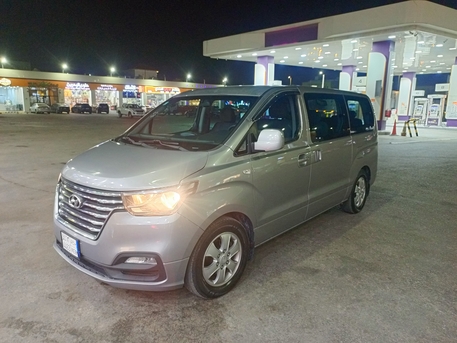 Khobar, Vehicles, Cars & Trucks , SAR 50,  Hyundai H1,  2019,  Automatic,  94000 KM,  Hyundai Starex Diesel - 12 Seater Drive 94k 50.000