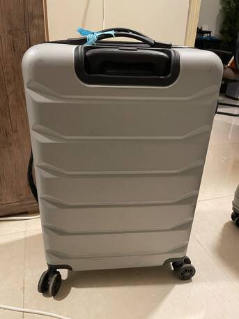 Al Sulaymaniyyah, Clothing & Accessories, SAR 250,  SUITCASE