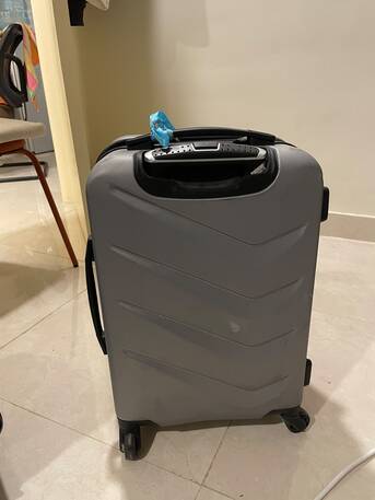 Al Sulaymaniyyah, Clothing & Accessories, SAR 250,  SUITCASE
