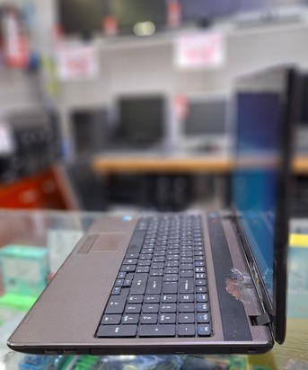 Manama, Computers, BHD 38,  ACER Core I3 Laptop Very Good Working 8GB RAM 500GB HDD 15.6" HD Display Win 10 Pro Ready
