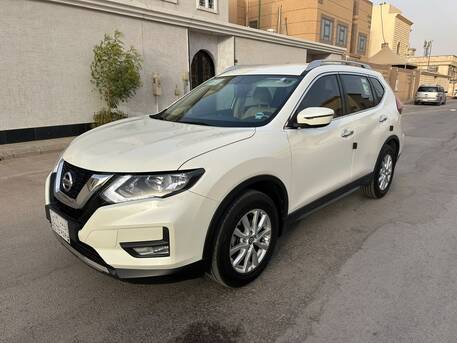 Riyadh, Vehicles, Cars & Trucks , SAR 65000,  Nissan X-Trail 4WD,  2022,  Automatic,  37000 KM,   Nissan X-Trail (2.5) 4WD With Mid Option (1st Owner)