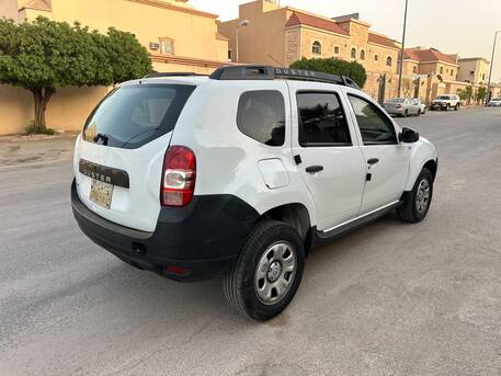 Riyadh, Vehicles, Cars & Trucks , SAR 16000,  Renault Duster,  2016,  Automatic,  130000 KM,    Mid Option N Low Odo Good Price 2nd Owner