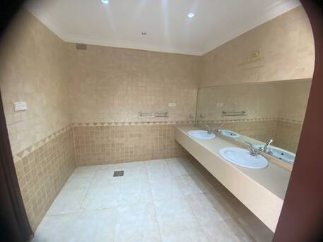 Al Rawdah, Apartments, Flats, Houses & Villas, SAR 55000/year,  5 BR,  Family Villa Ground Floor With Loan And Open Space Big Size With 5 Rooms