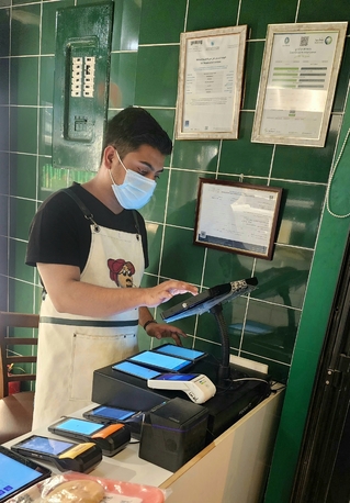 Olaya, Job Seekers, Restaurant Cashier
