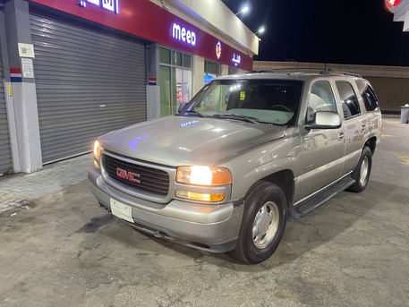 Jeddah, Vehicles, Cars & Trucks , SAR 14000,  Gmc Yukon,  2002,  Automatic,  300000 KM,   Short Body Full Option Price Negotiable