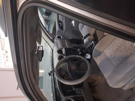 Isa Town, Vehicles, Cars & Trucks , BHD 650,  GMC ENVOY XL 2006,  2006,  Automatic,  200000 KM,   FOR SALE