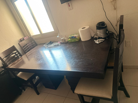Jubail, Furniture, SAR 270,  8 Seater Wooden Dining Table With 4 Chairs