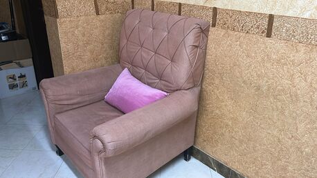 Al Malaz, Free Items, Single Sofa