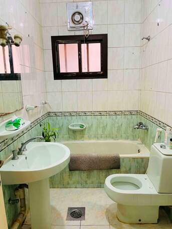 Jeddah, Housing Exchanges, SAR 720/month,  3 BR,  2 Vacant Rooms In Ar Rawdah District