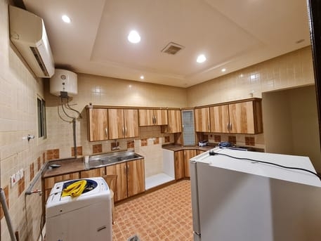 Riyadh, Rooms for Rent, SAR 2250/month,  Room Available Near Riyadh Gallary