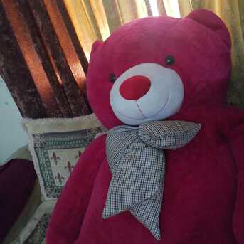 Jeddah, Furniture, SAR 700,  FOR SALE: GIANT 7 FEETT PINK TEDDY BEAR 🧸